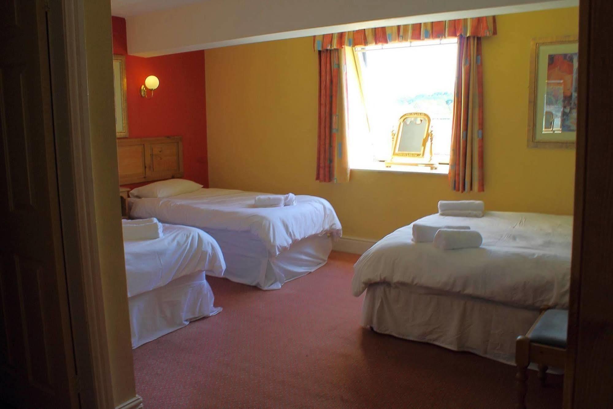 The Menai Hotel And Bar Bangor Eksteriør billede